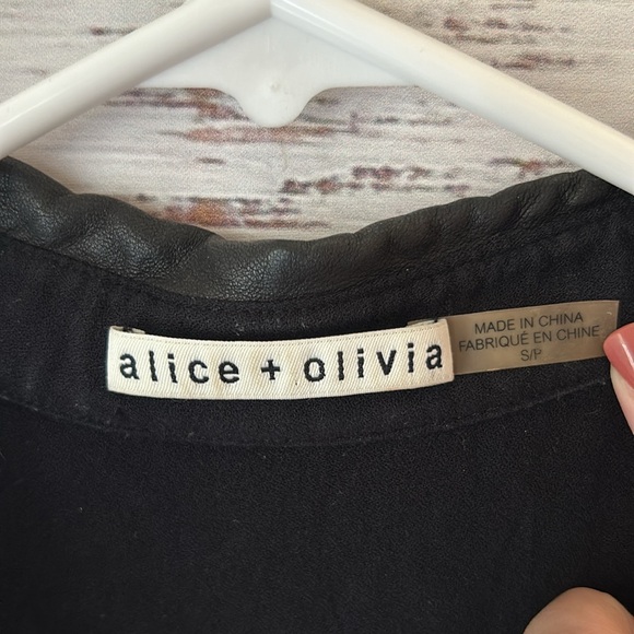 Alice + Olivia Kali TShirt Style Dress Lamb Leather Collar Small - Picture 9 of 17